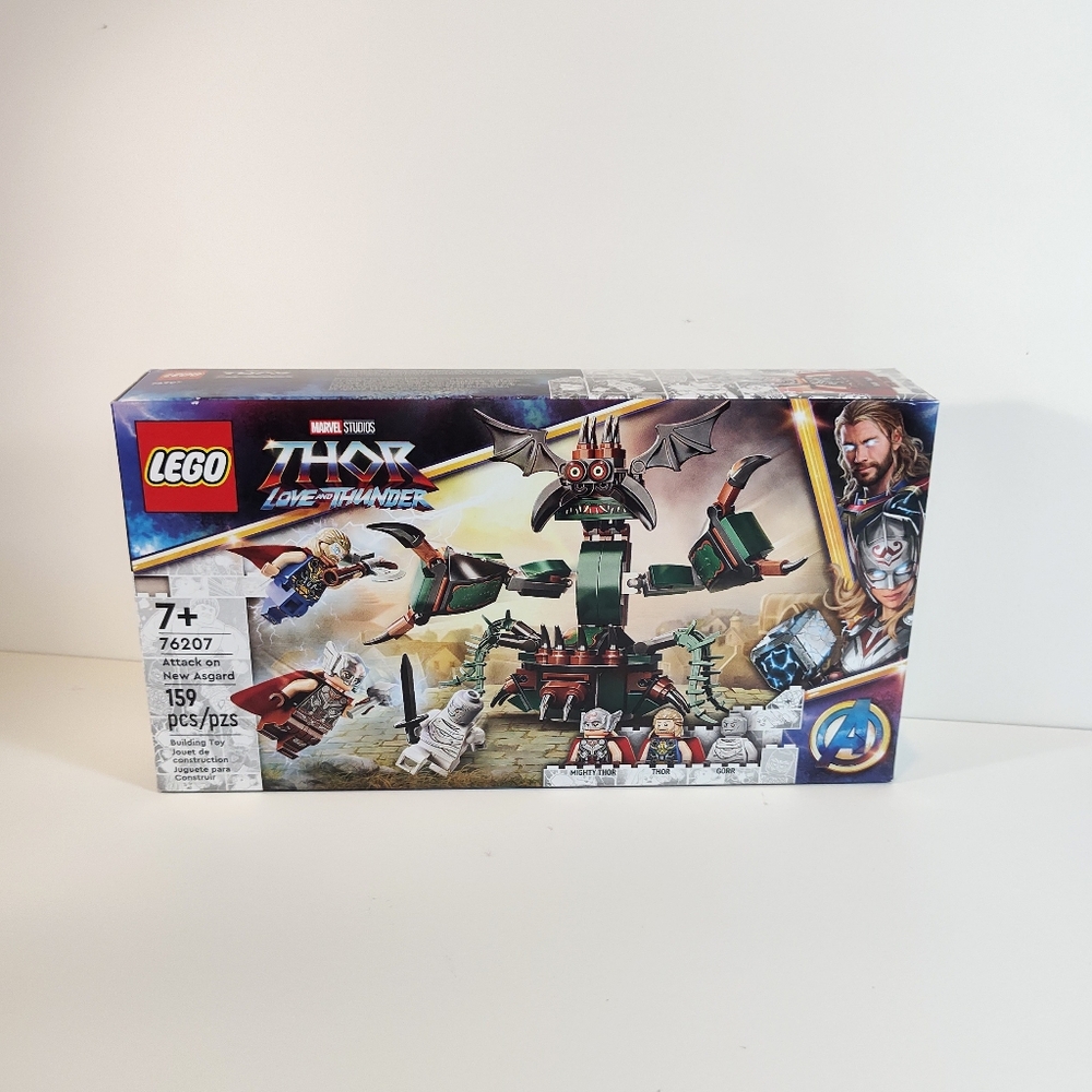 NIB Lego 76207 Attack on New Asgard